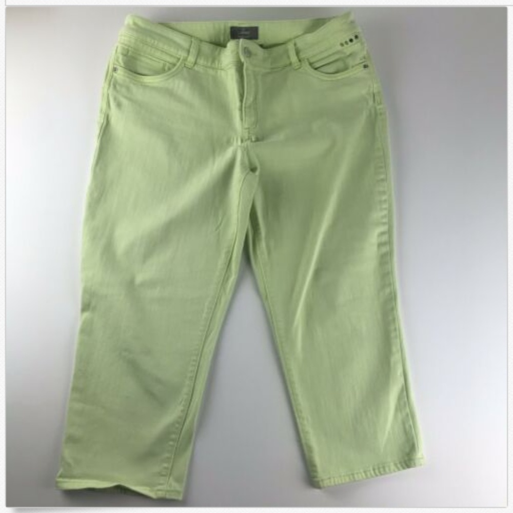 Chicos 3 Womens XL Green Denim Pants Jeans Crop